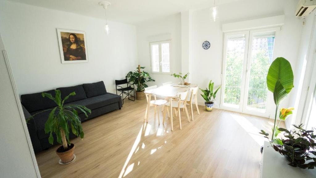Rentalsevilla Casa Viva Triana ภายนอก รูปภาพ